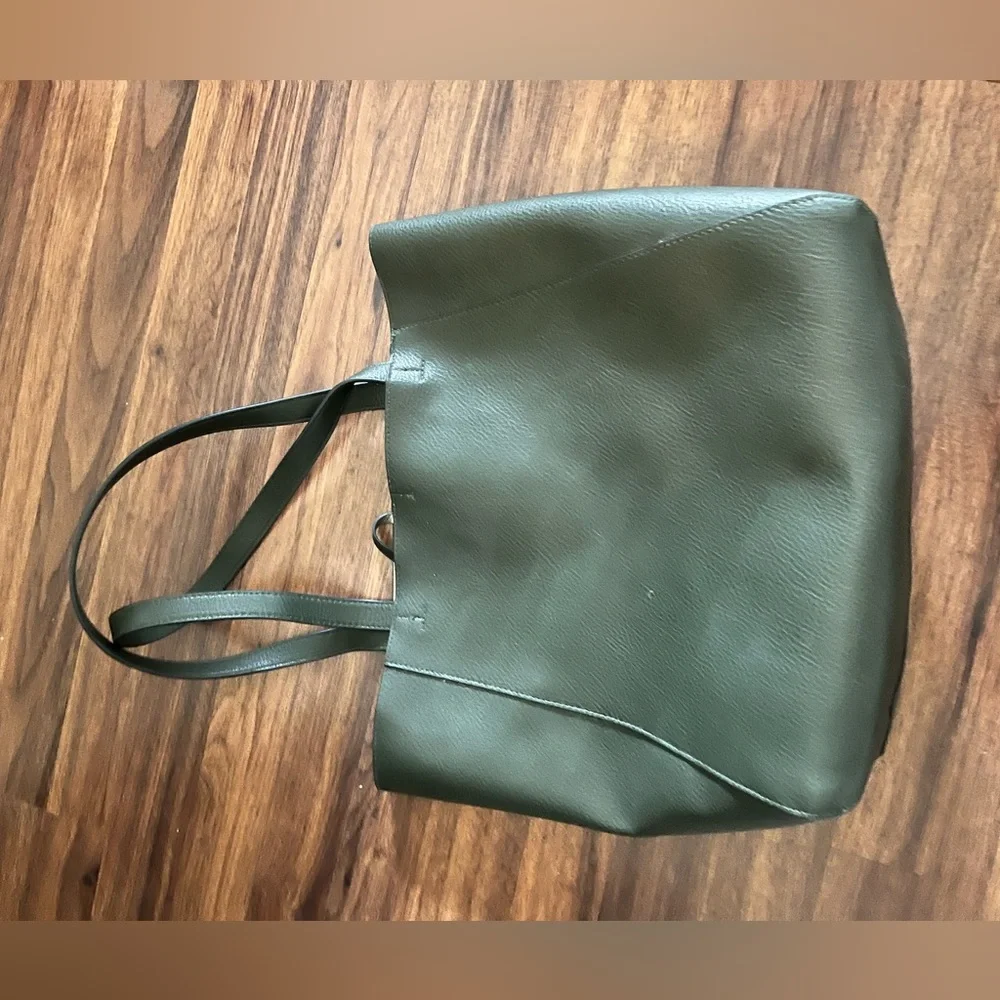 Target Tote - Picture 2 of 4